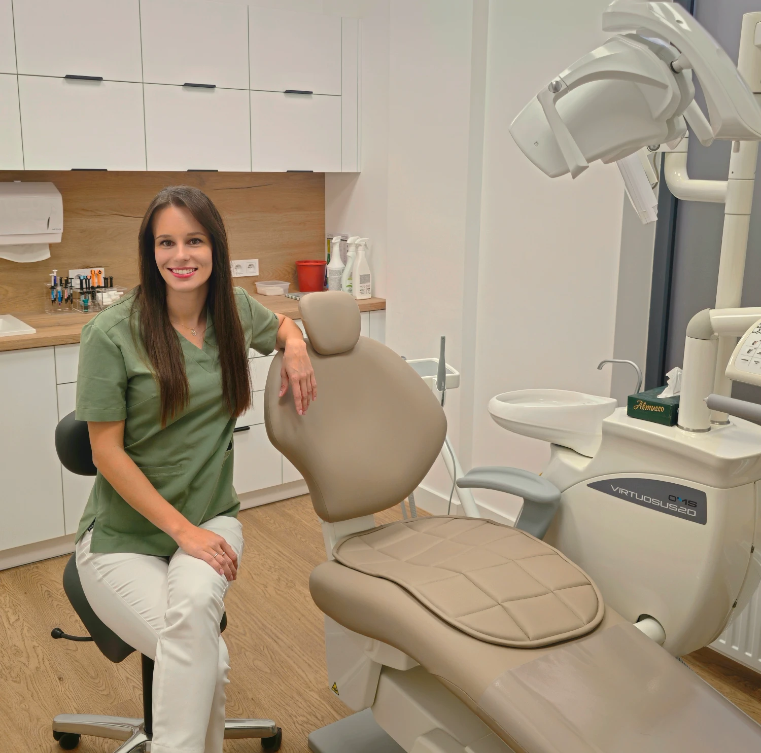 Karolina Wrzosek – lekarz dentysta